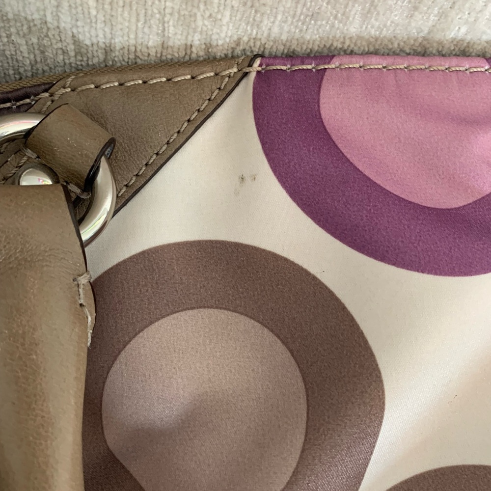 Silky Coach Shoulder Bag - Picture 5 of 7